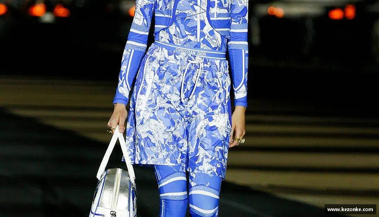 团结拼搏，驰骋竞技！